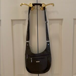 Baggallini Crossbody 👜